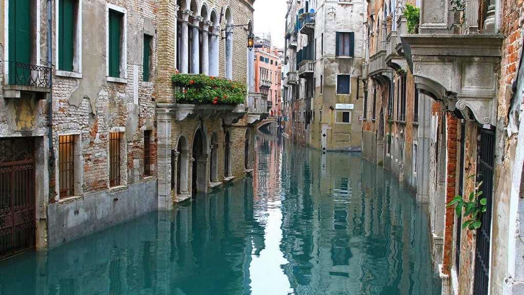 ulli-maier-italy-venice-acqua-alta-3